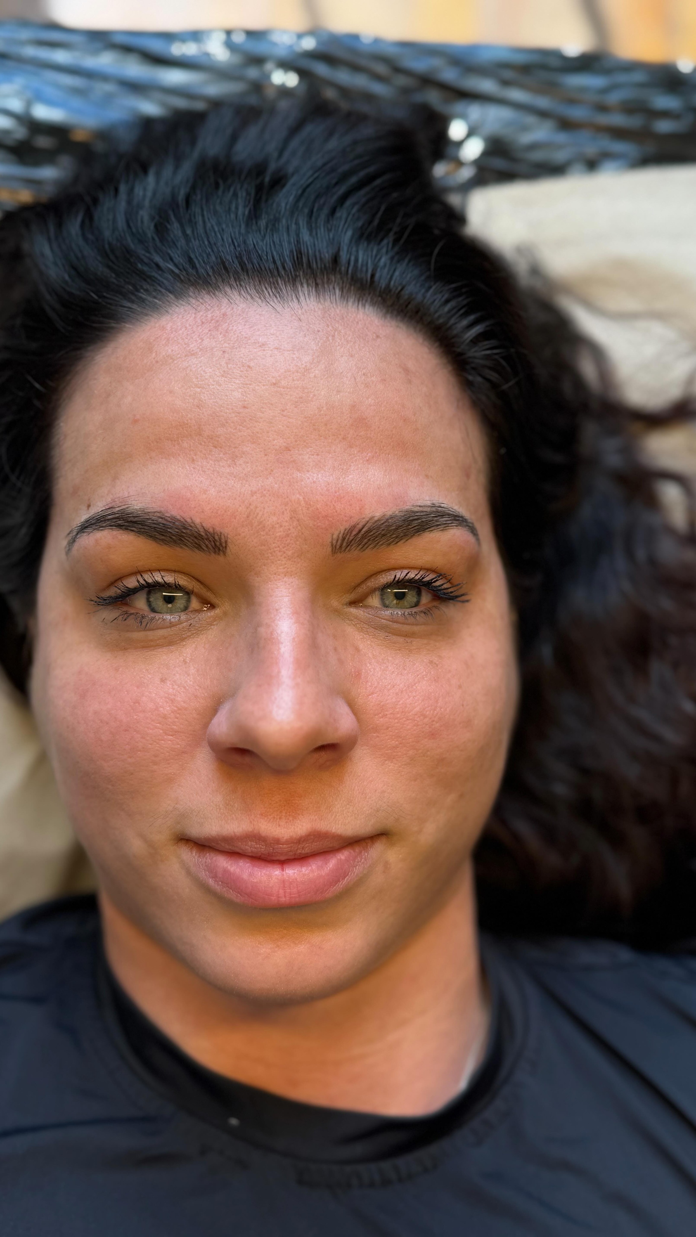 Healed hyperrealism brows